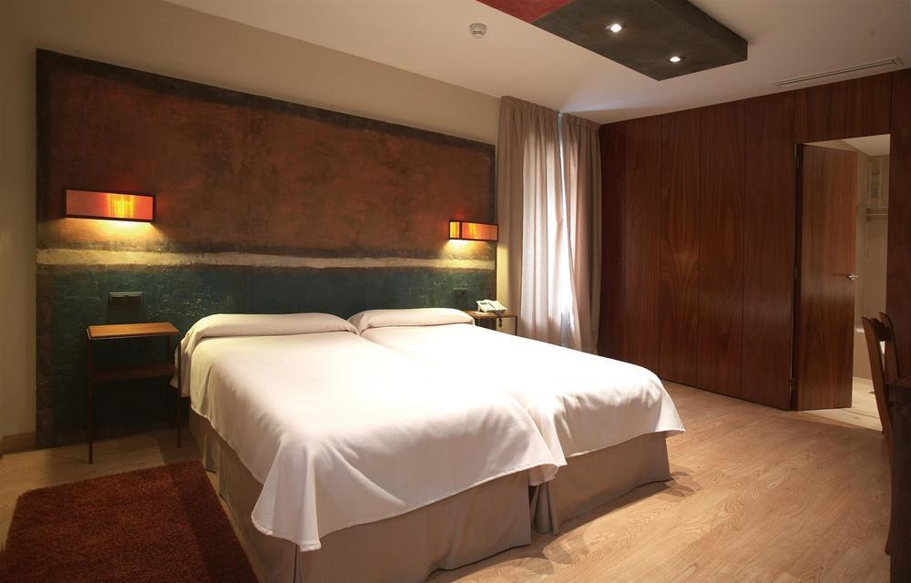 Hotel Santa Cristina Petit Spa Canfranc Room photo